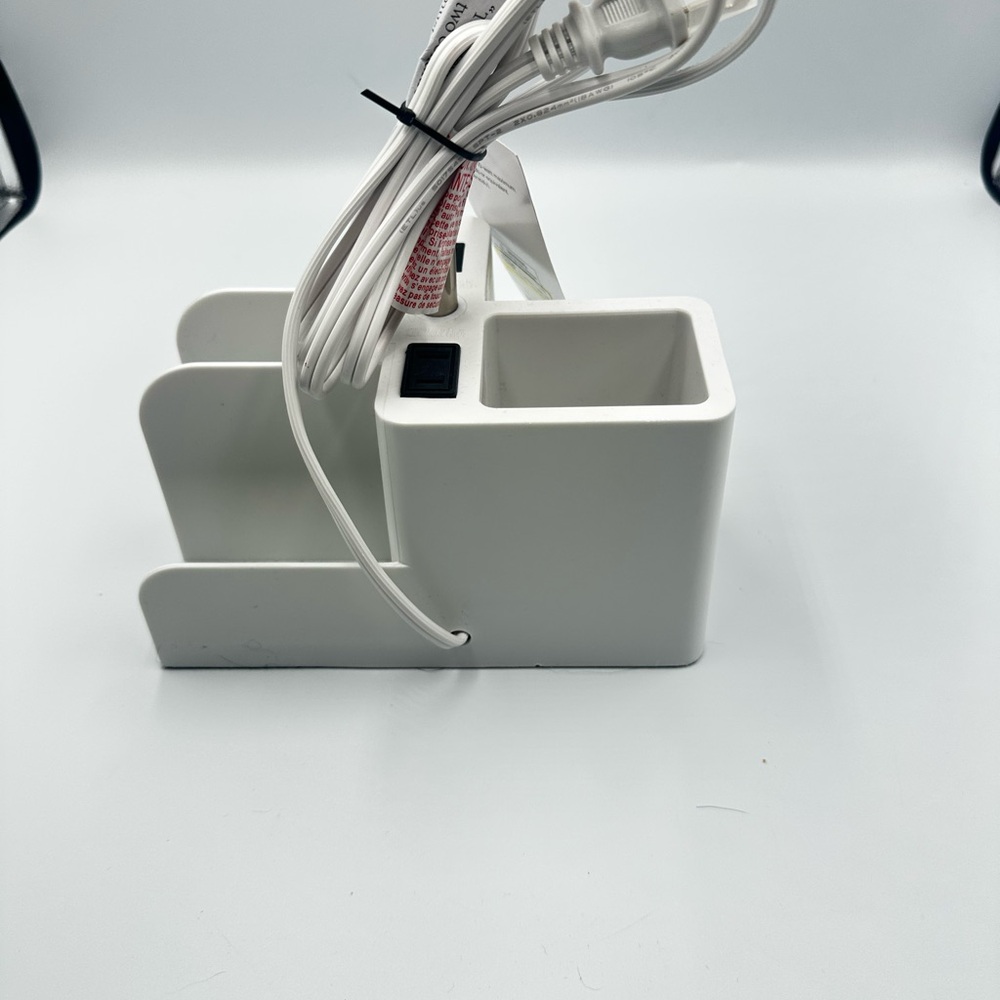 Room Essentials Organizer Task Lamp White With USB Port (Incl LED Light Bulb) - Picture 5 of 7